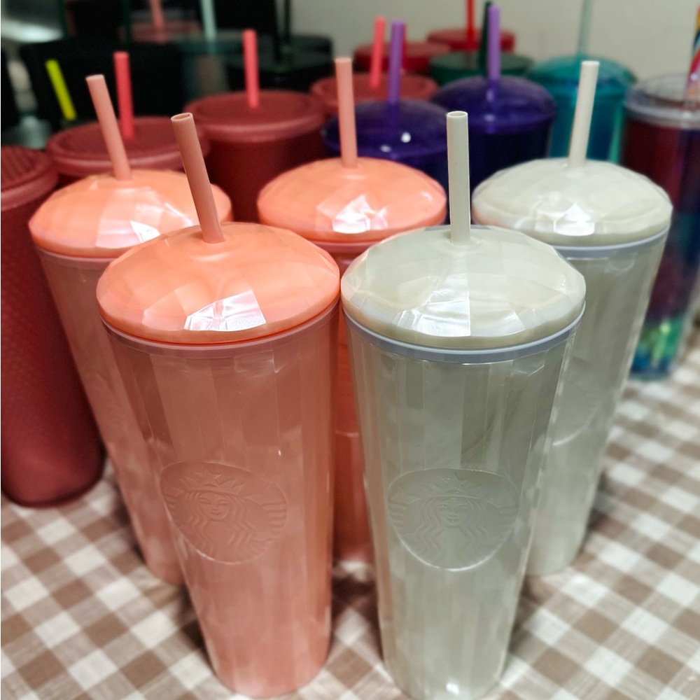 Pink and white trenta Starbucks dom cups